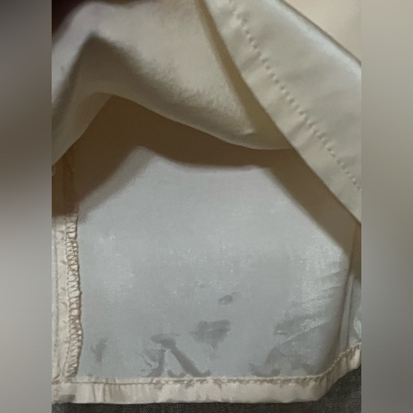 Nanette Lepore ivory silk fully lined top tulip sleeves dress blouse sz 8 - Picture 3 of 7